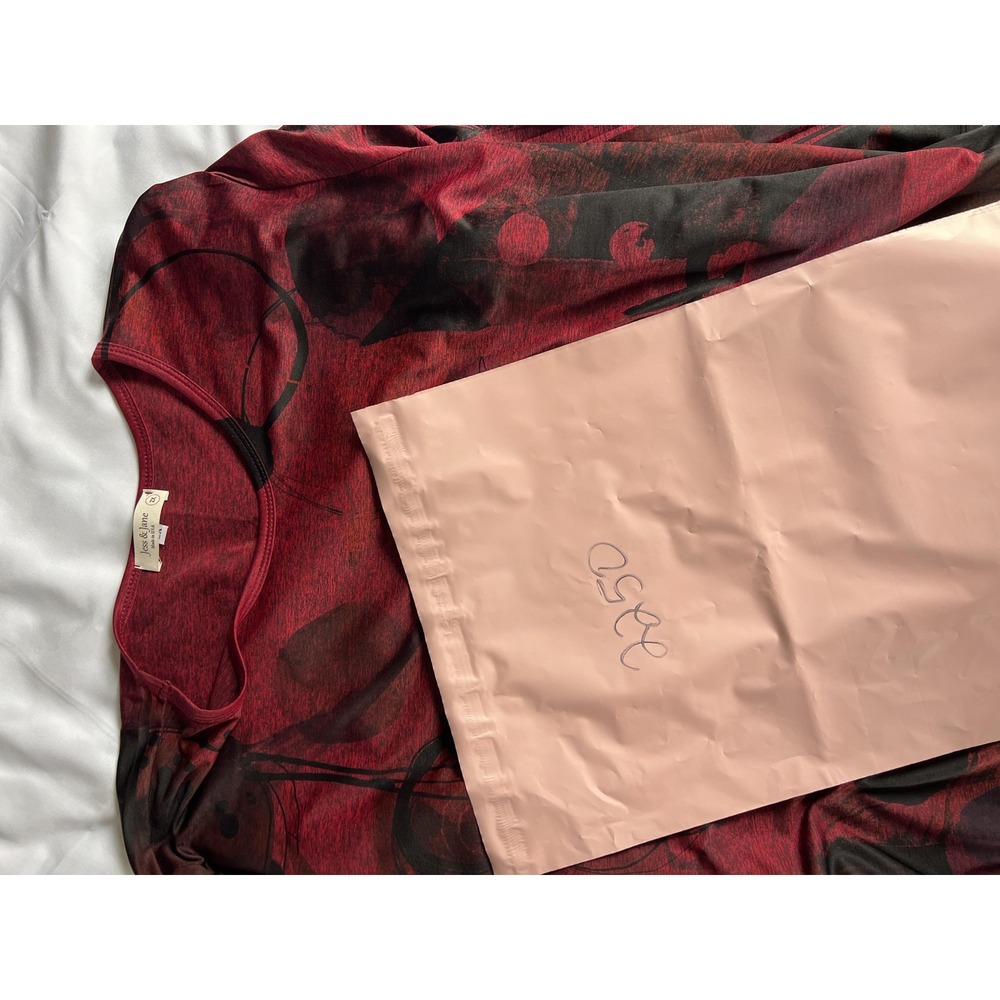 Jess & Jane‎ Shirt Womens 2X Red Black Abstract Print Long Sleeve Top Made USA - Picture 13 of 13